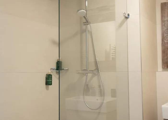 アパート With Sunset View Over